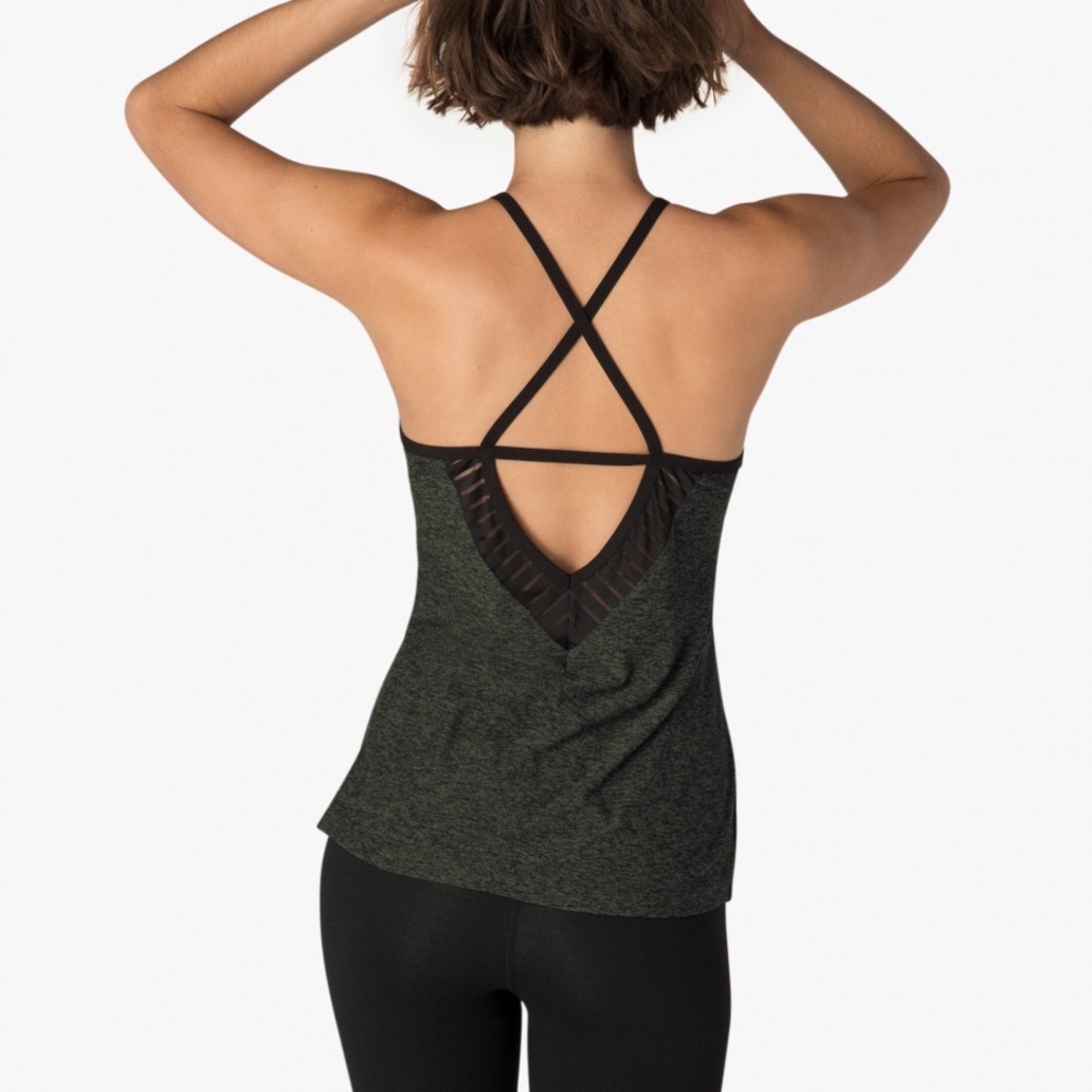 BRAND NEW Beyond Yoga Stacked And Sliced Tank
